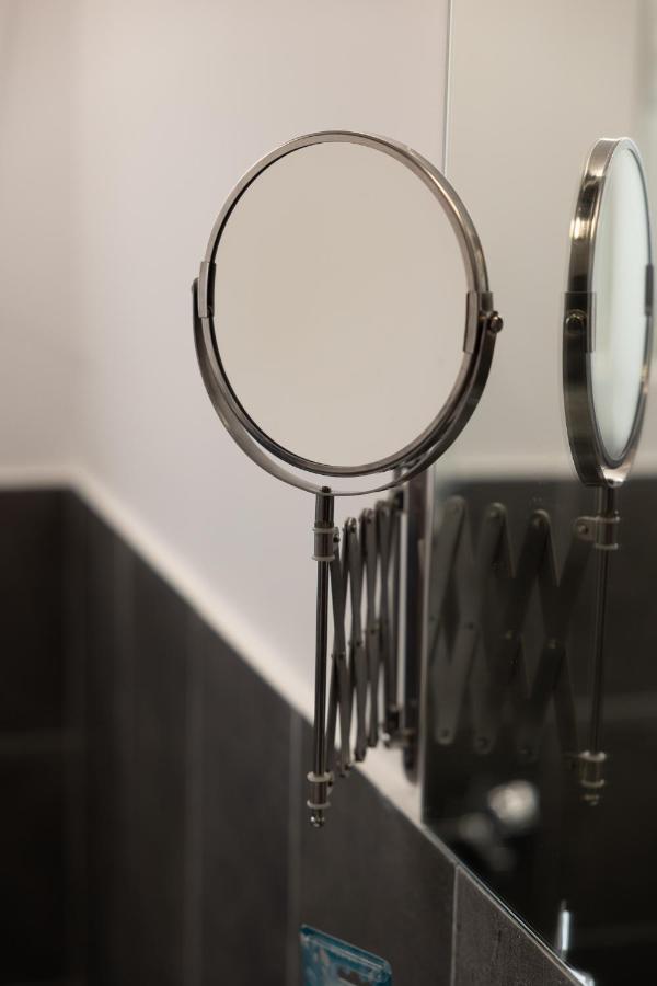 "Elegance" Central Luxury Apartment Pireus Eksteriør bilde